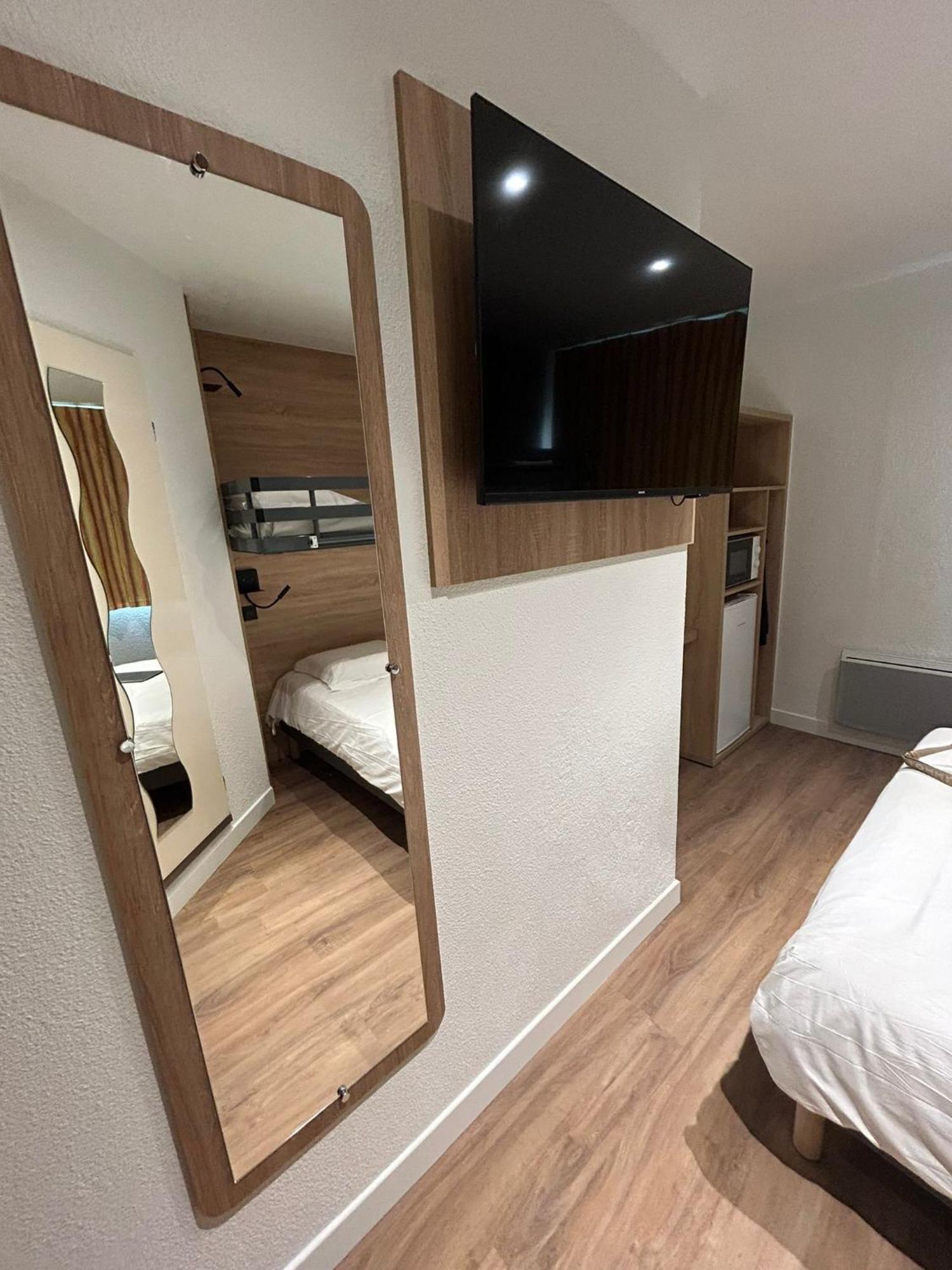 Kyriad Eco Lille Sud - Noyelles Godault Bagian luar foto